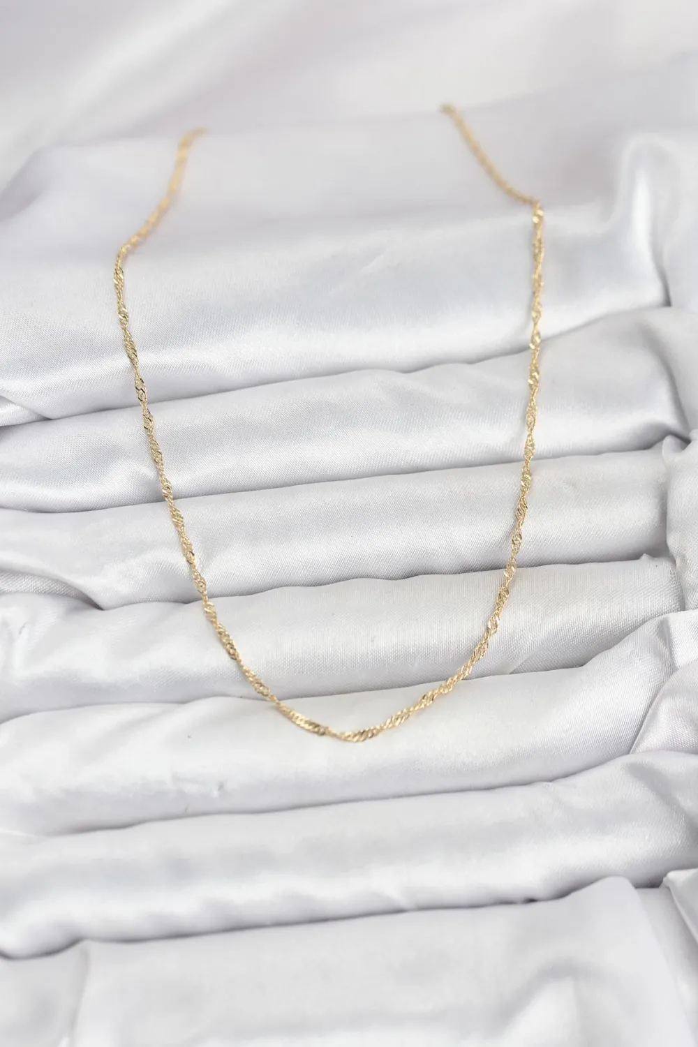 CM 14K Gold Renk Pirinç Ezme Burgu Model Kadın Kolye