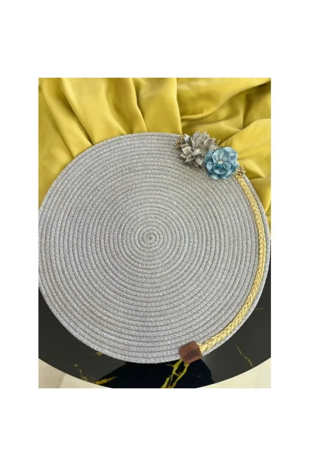 DecoHandy 39cm Çiçekli Jüt Örme Supla Amerikan Servis