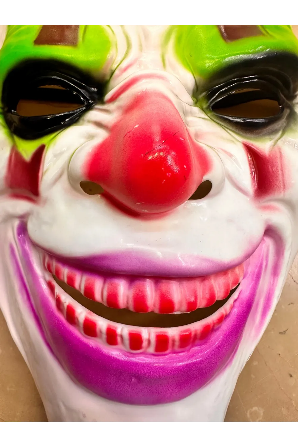 Delirten Gülüş Psikopat Palyaço Temalı Joker Maskesi