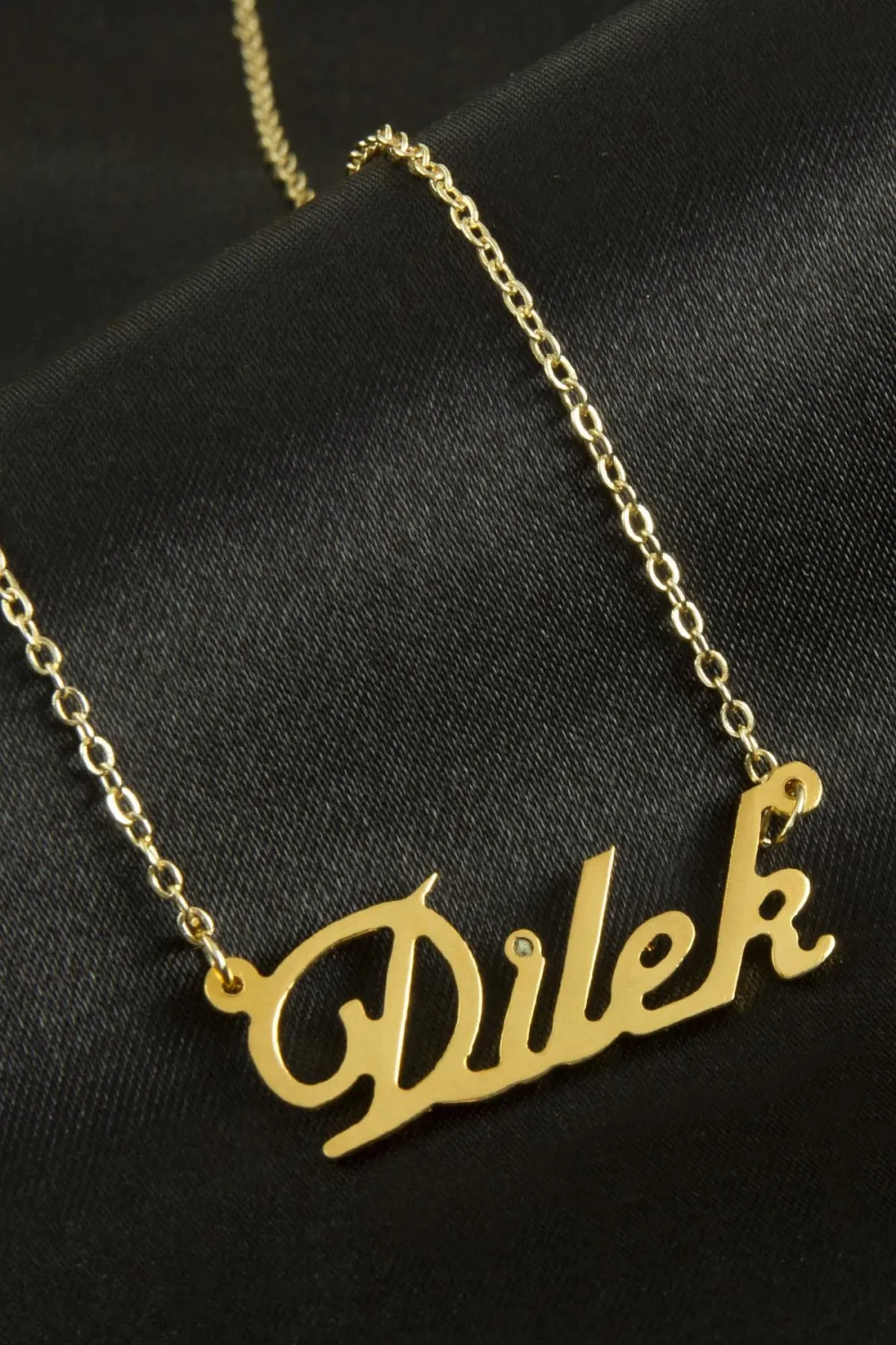Dilek isimli kolye (Kişiye Özel)