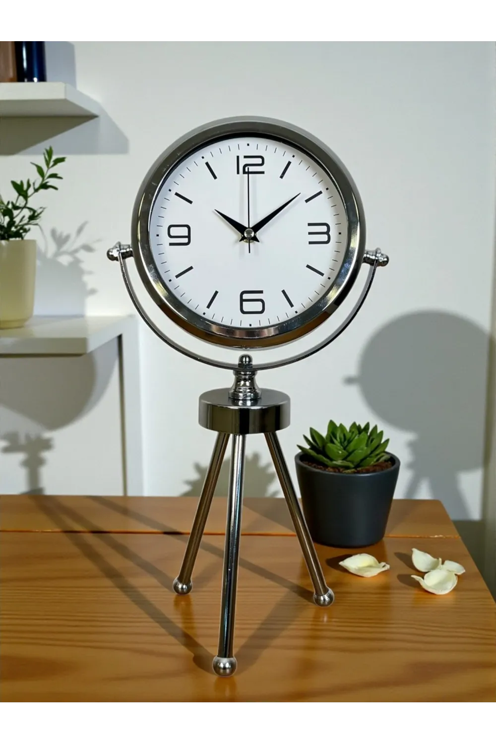 Elegance Krom Tripod Üç Ayaklı Metal Masa Saati