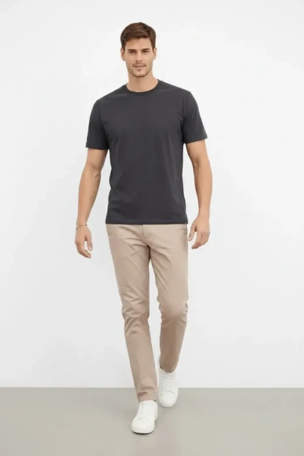 Erkek Bisiklet Yaka Tişört Regular Kalıp Basic Pamuklu Günlük Kullanım T-shirt - Füme