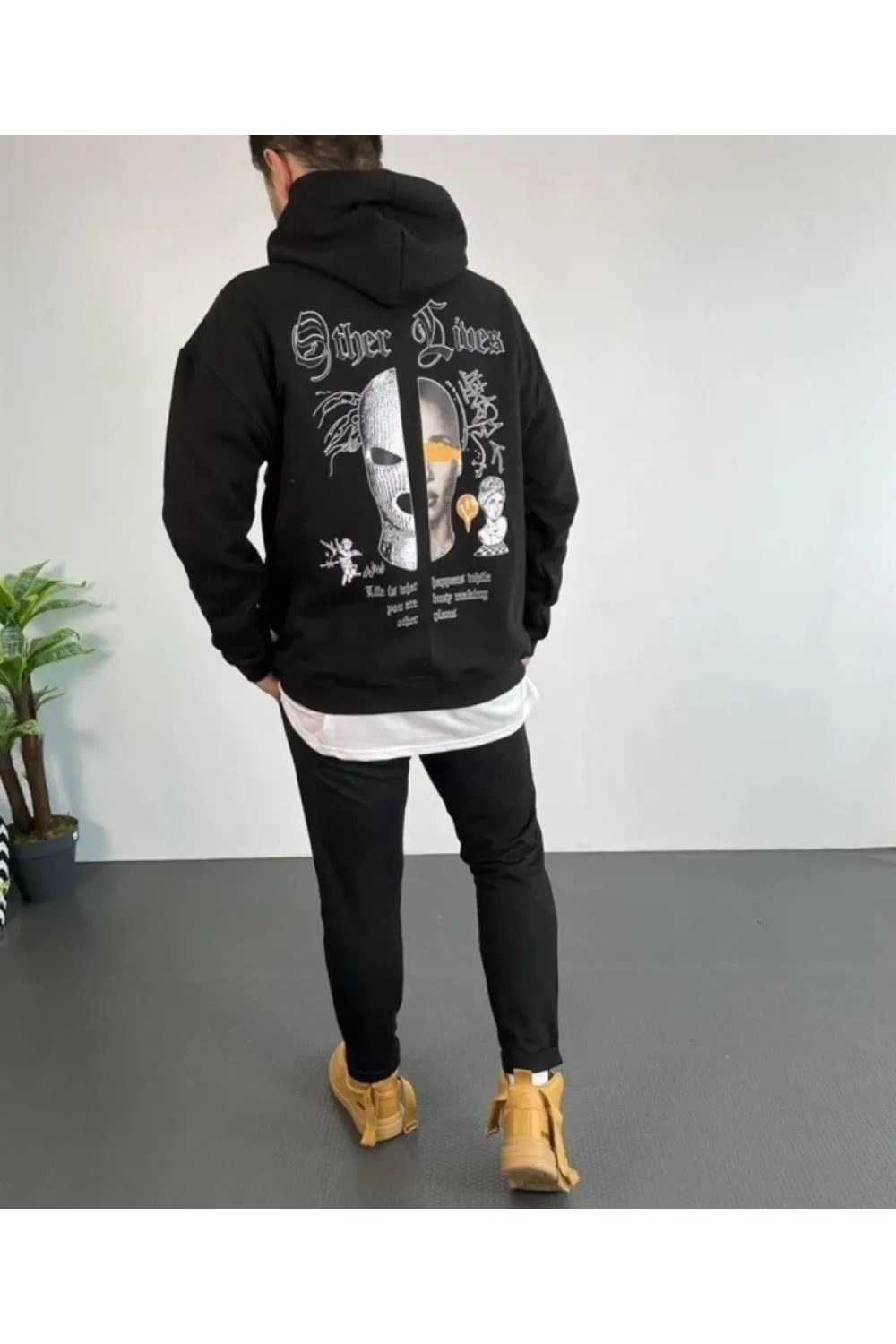Erkek Kapşonlu Sweatshirt – Oversize Üç İplik Şardonlu Hoodie, “Other Lives” Ön - Arka Baskılı, Kanguru Cepli, Kışlık Rahat Günlük Stil - Siyah