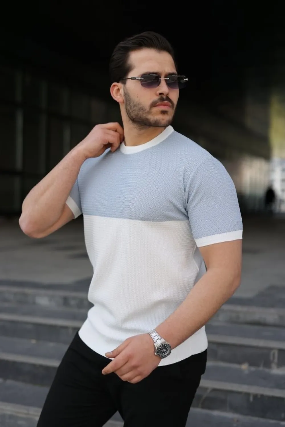Erkek Renk Bloklu Bisiklet Yaka Kısa Kollu Triko Tişört