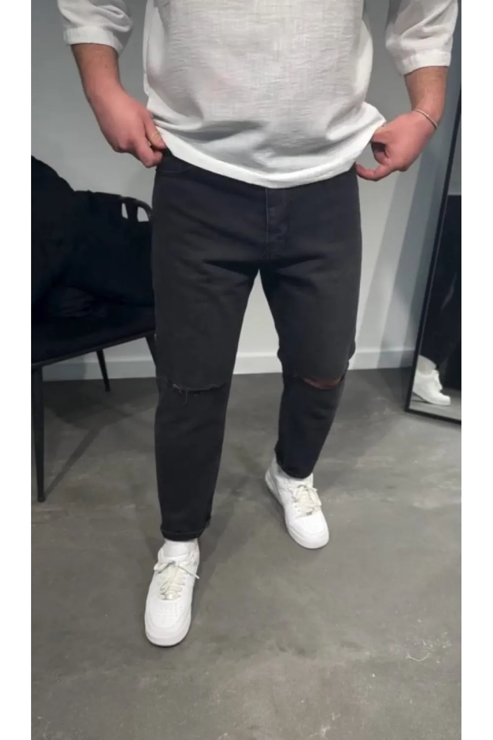 Erkek Siyah Dizi Yırtık Boyfriend Jean