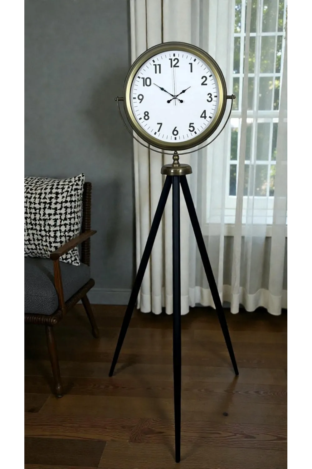 Eskitme Tripod Ayaklı Dekoratif Saat