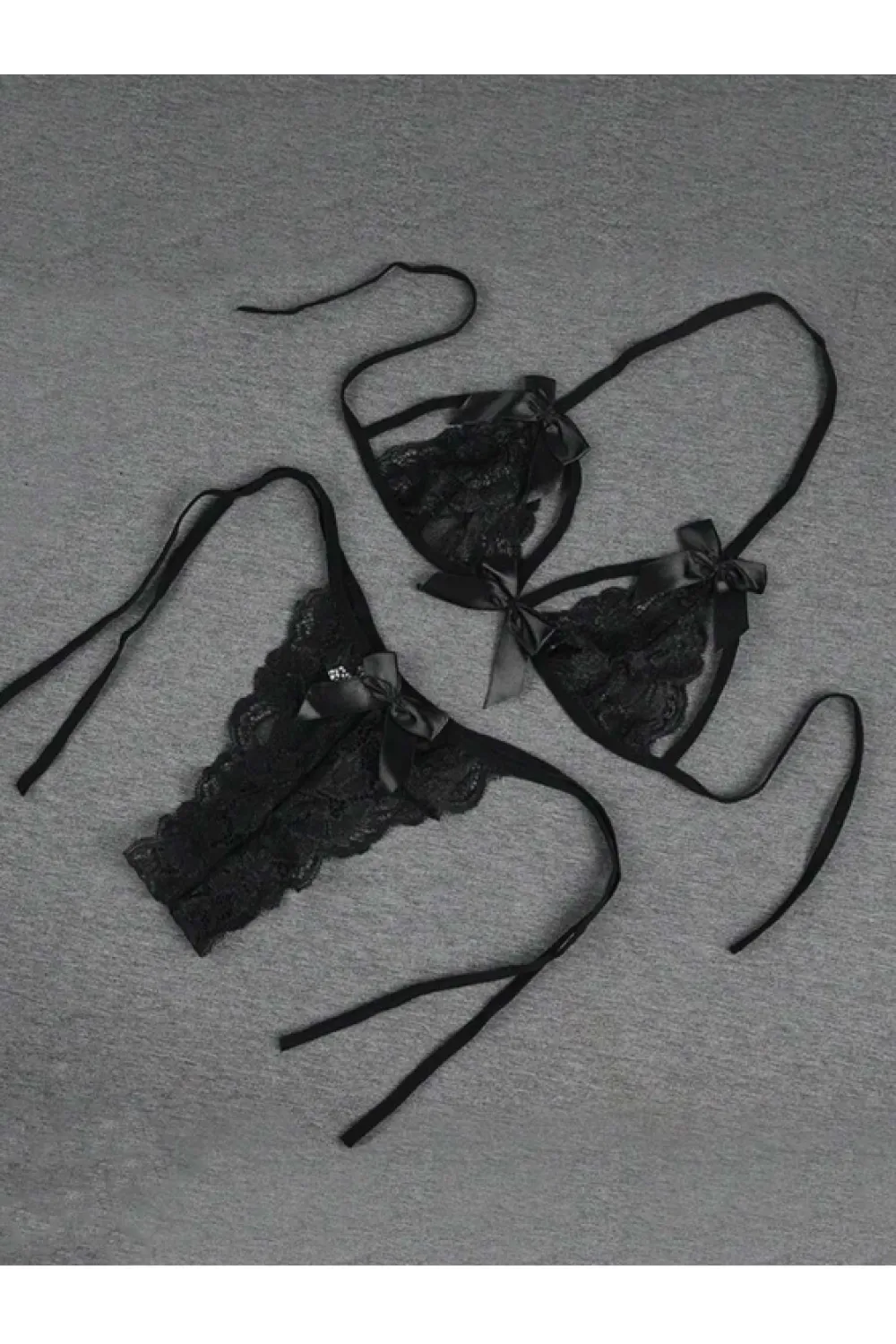 Fantezi Seksi Siyah Fiyonk Süslemeli Dantelli Sütyen String Takımı TG279707