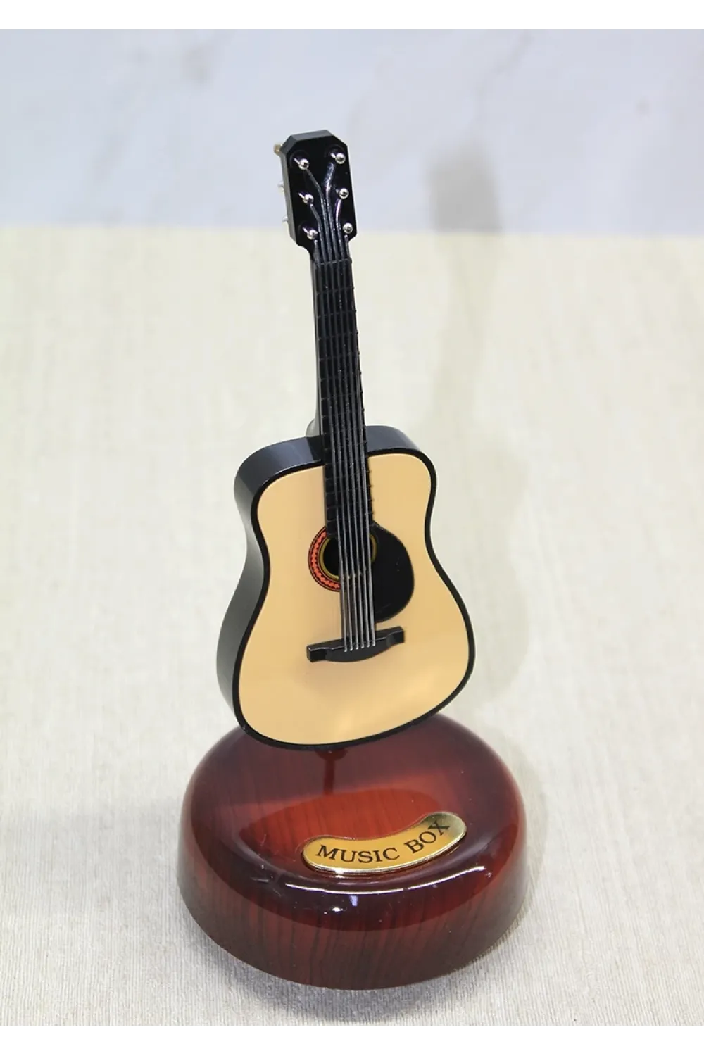 Gitar Müzik Kutusu IEG3793