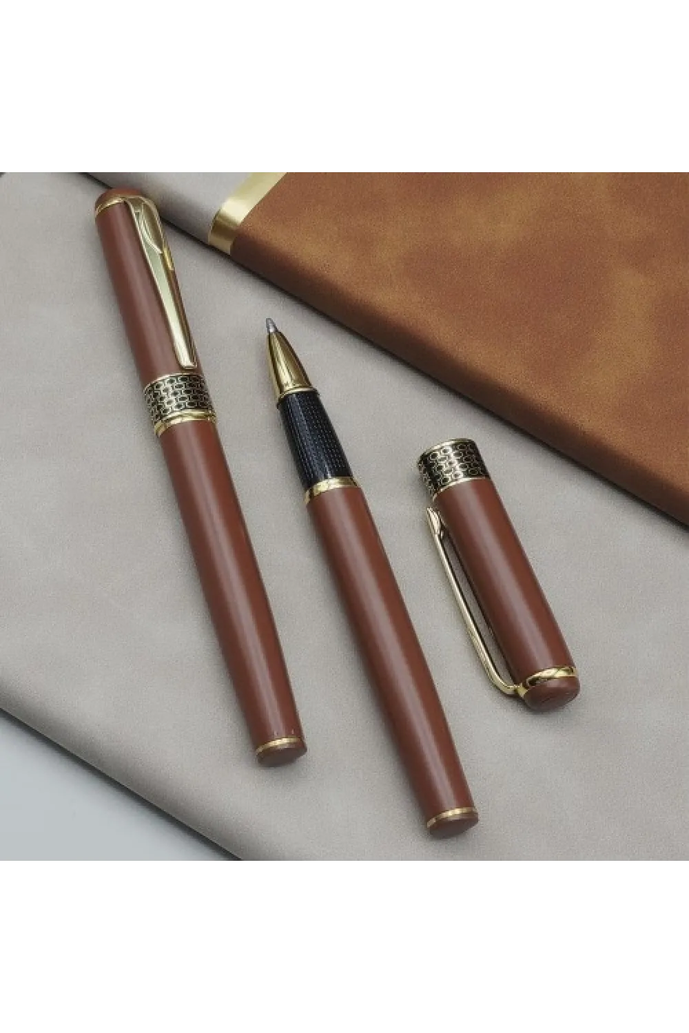 Gold İşlemeli Kahverengi Metal Roller Kalem
