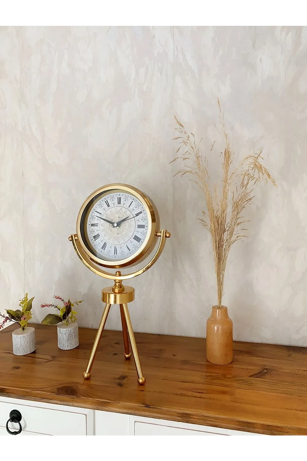 Gold Metal Mini Tripod Çini Desenli Roma Rakamı Masa Saati 45×26 cm