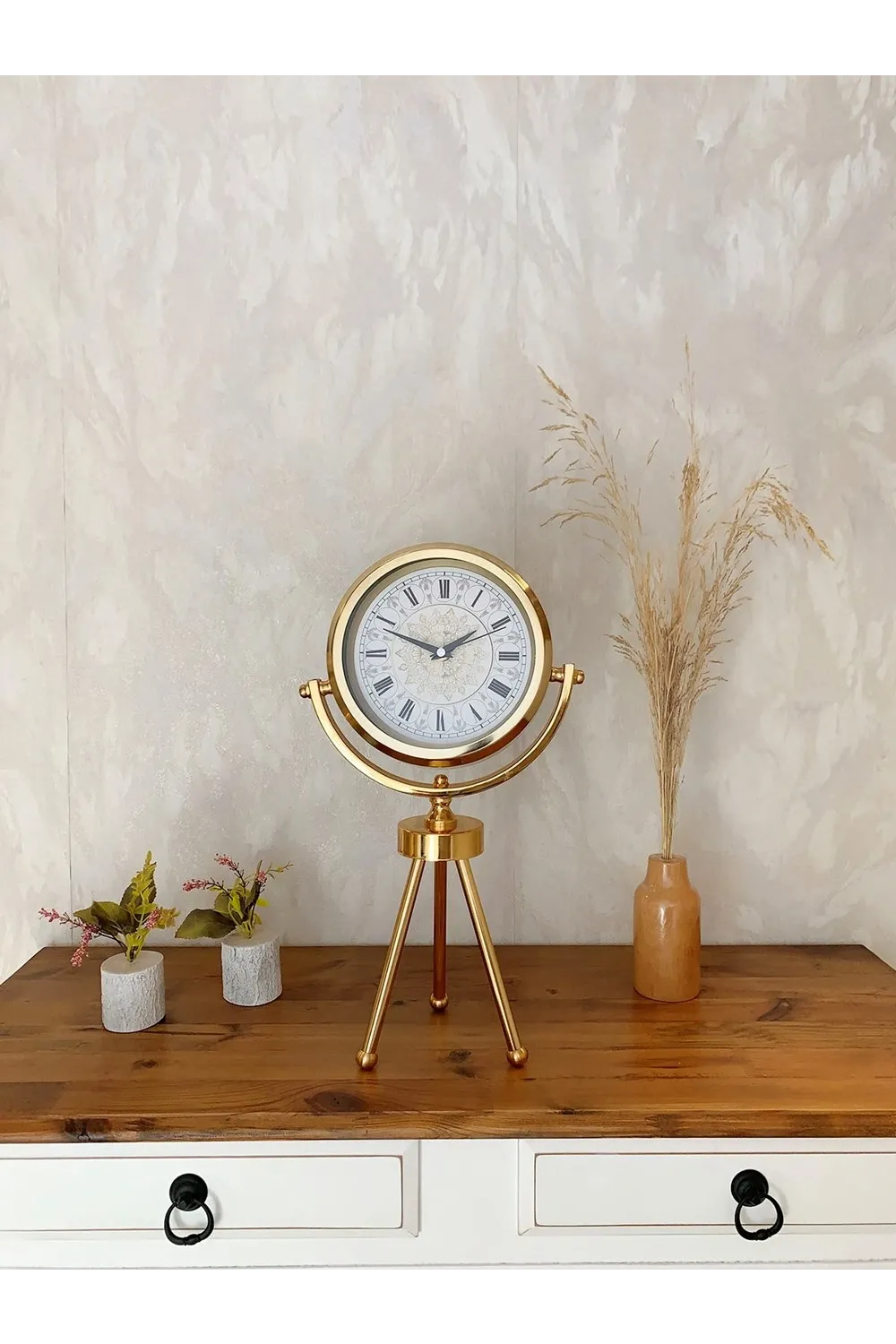 Gold Metal Mini Tripod Çini Desenli Roma Rakamı Masa Saati 45×26 cm
