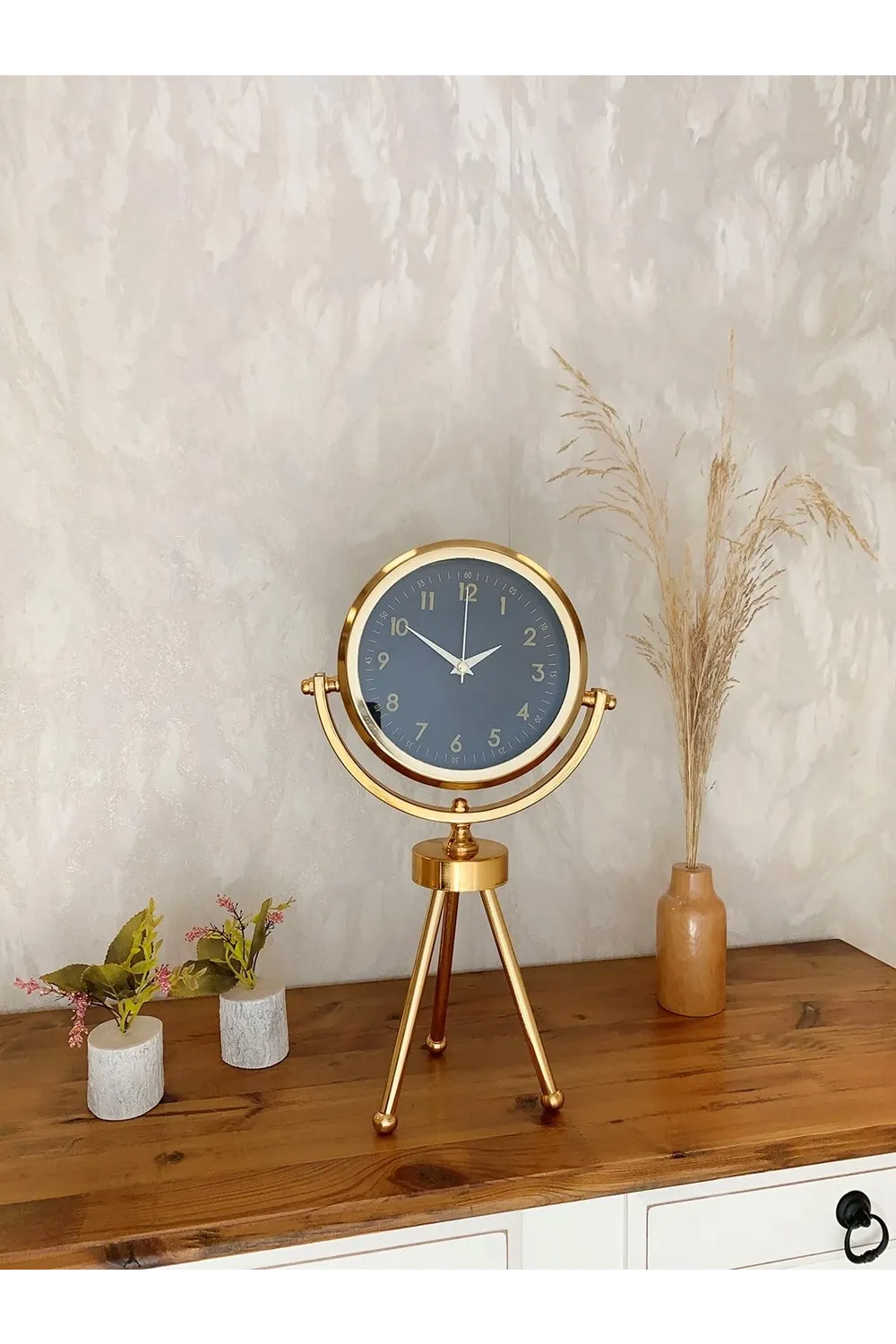Gold Metal Mini Tripod Tokyo Masa Saati 45×26 cm