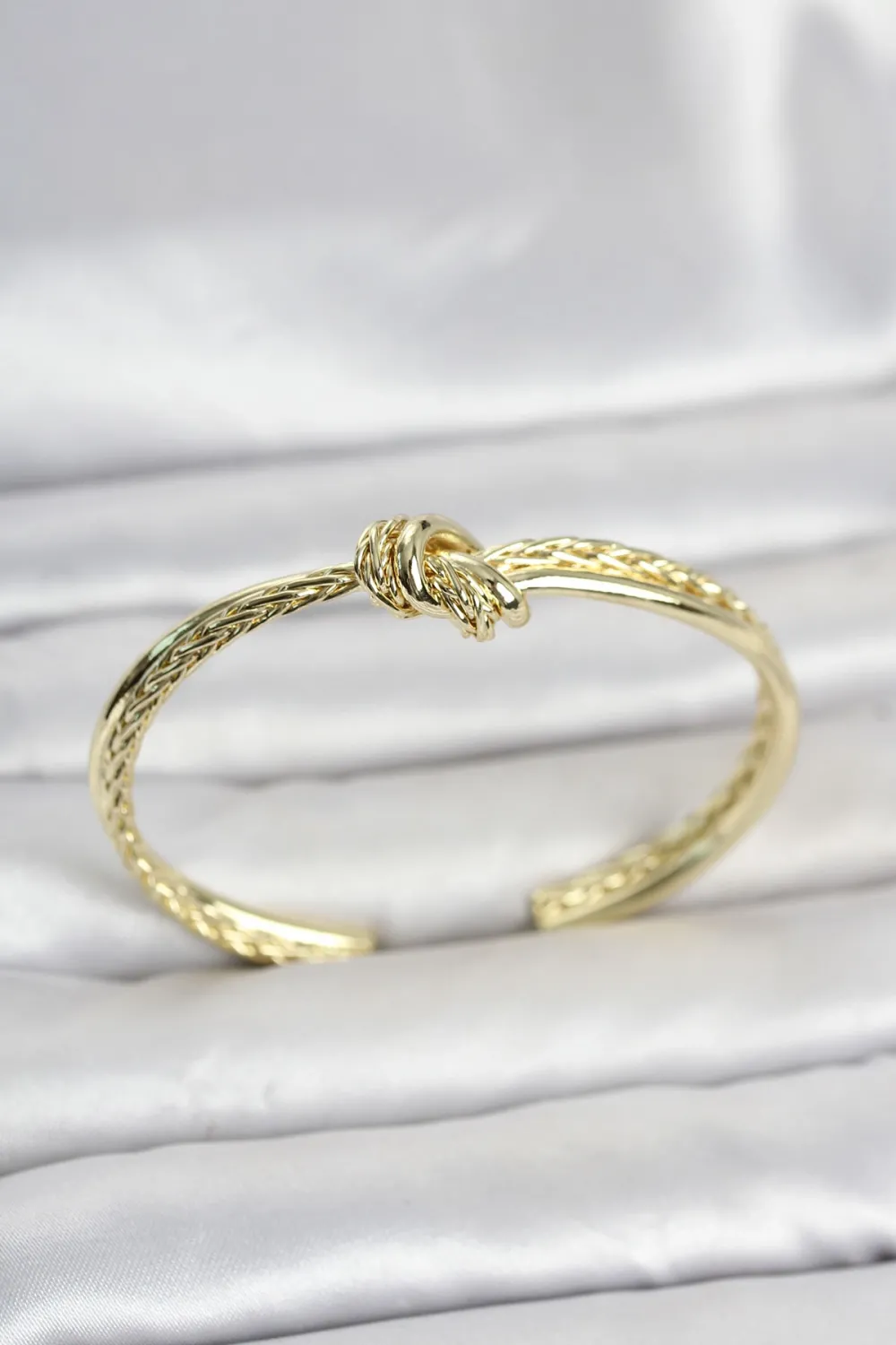 Gold Renk Düğüm Model Pirinç Kadın Bileklik