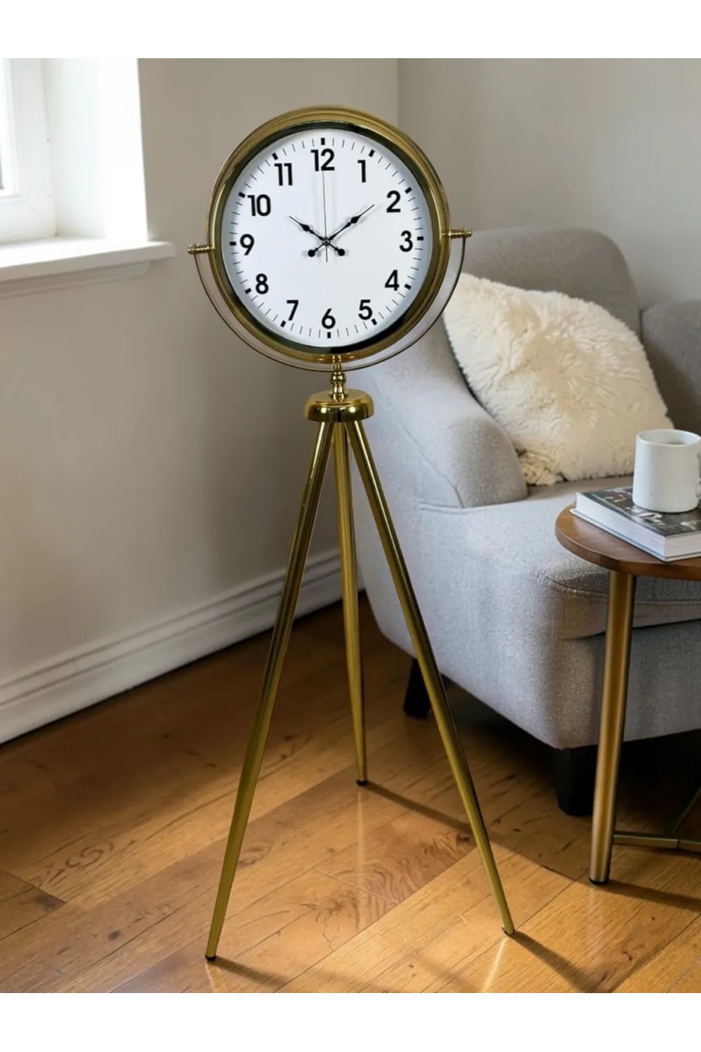 Gold Tripod Ayaklı Lüks Saat