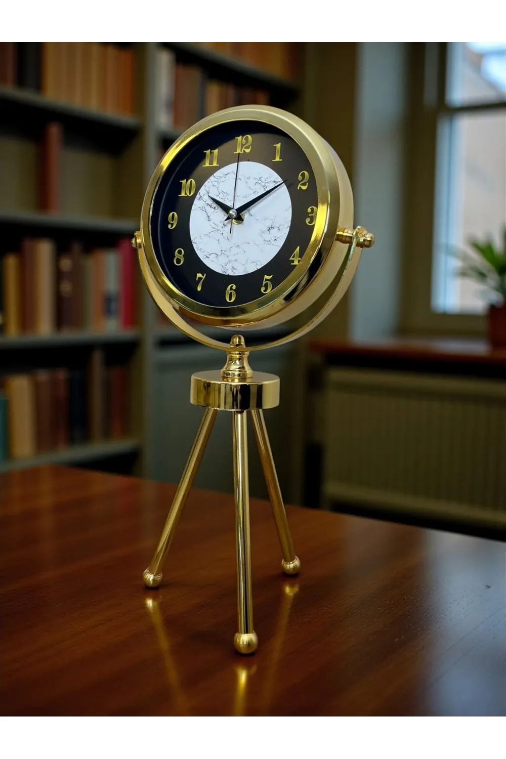 Golden Marble Üç Ayaklı Metal Masa Saati