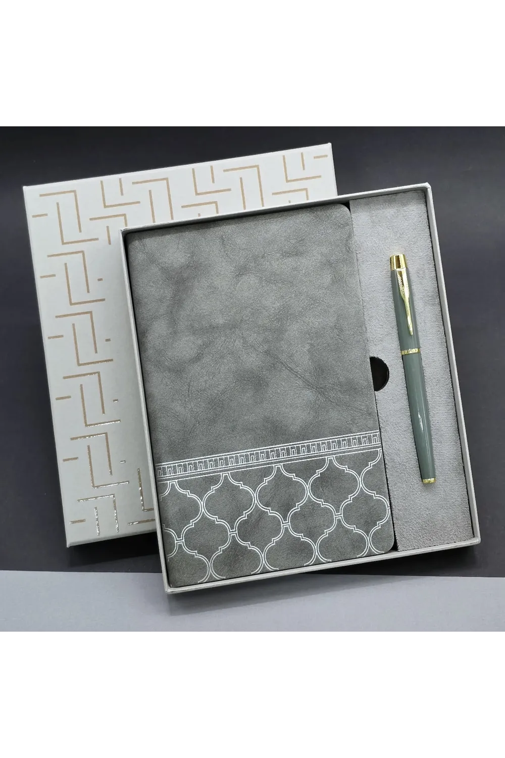 Gri Renk Defter Ve Metal Roller Kalem Seti