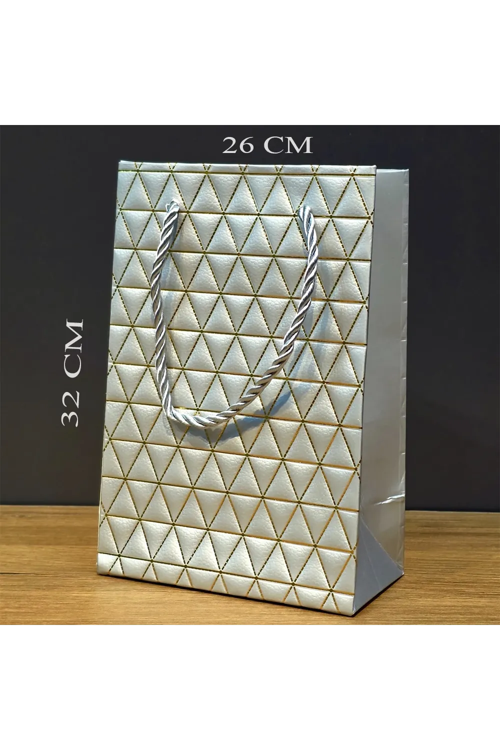 Gümüş Geometrik Desenli Büyük Boy Karton Hediye Çantası