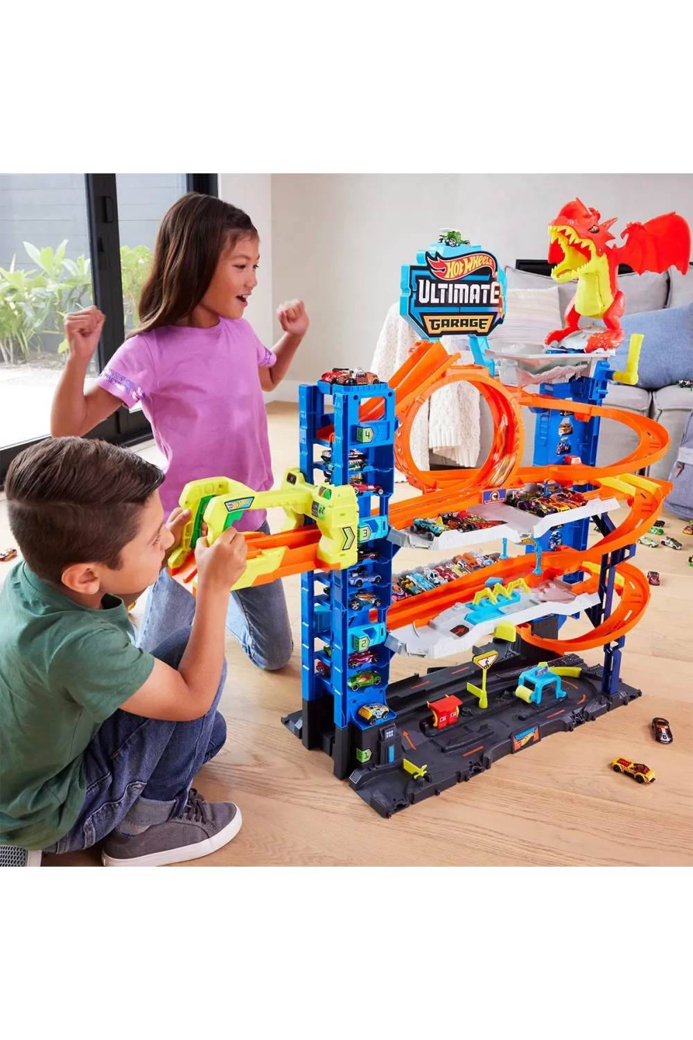 HKX48 Hot Wheels Yeni Ultimate Garaj