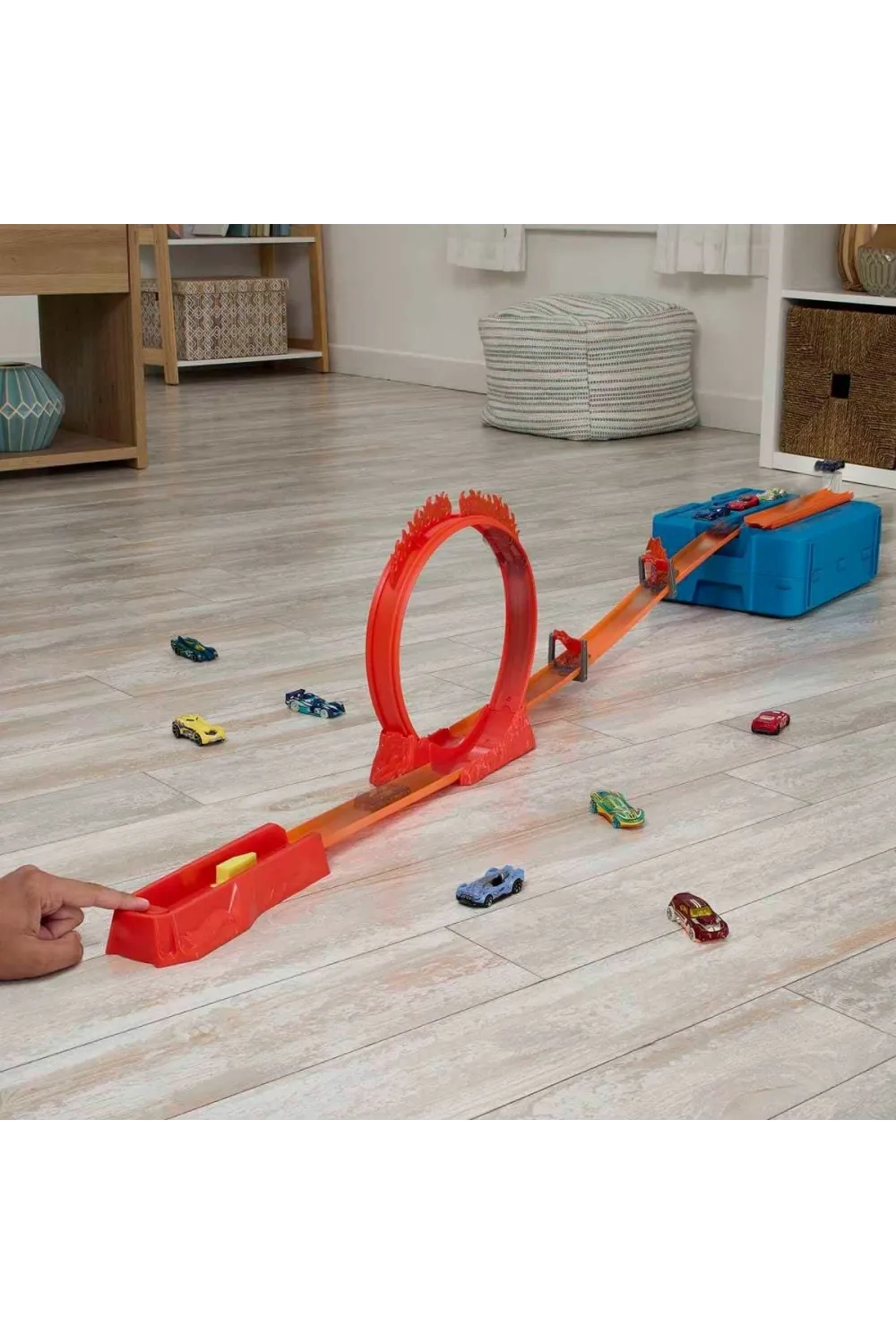HMC04 Hot Wheels Track Builder Alev Temalı Akrobasi Seti