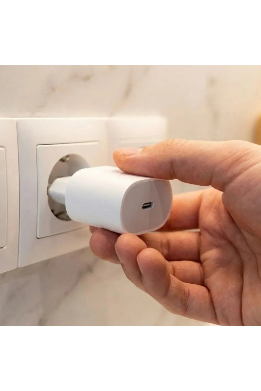 20W USB-C Hızlı Şarj Adaptörü – Power Delivery (PD) Destekli Güç Adaptörü, Güvenli Şarj Başlığı