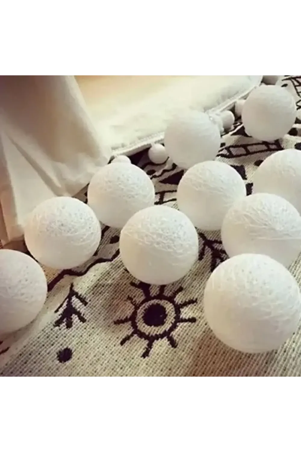 2m 10lu Işıklı Beyaz Top Dekoratif Süs