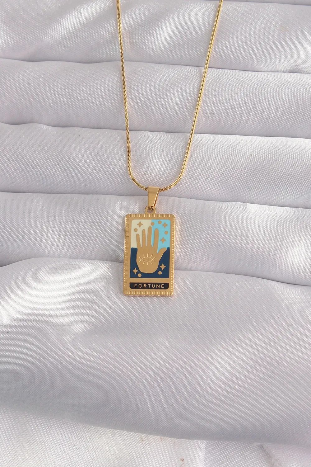 316L Çelik Gold Renk Karışık Mineli El Figür Tarot Kolye TJ-BKO9035