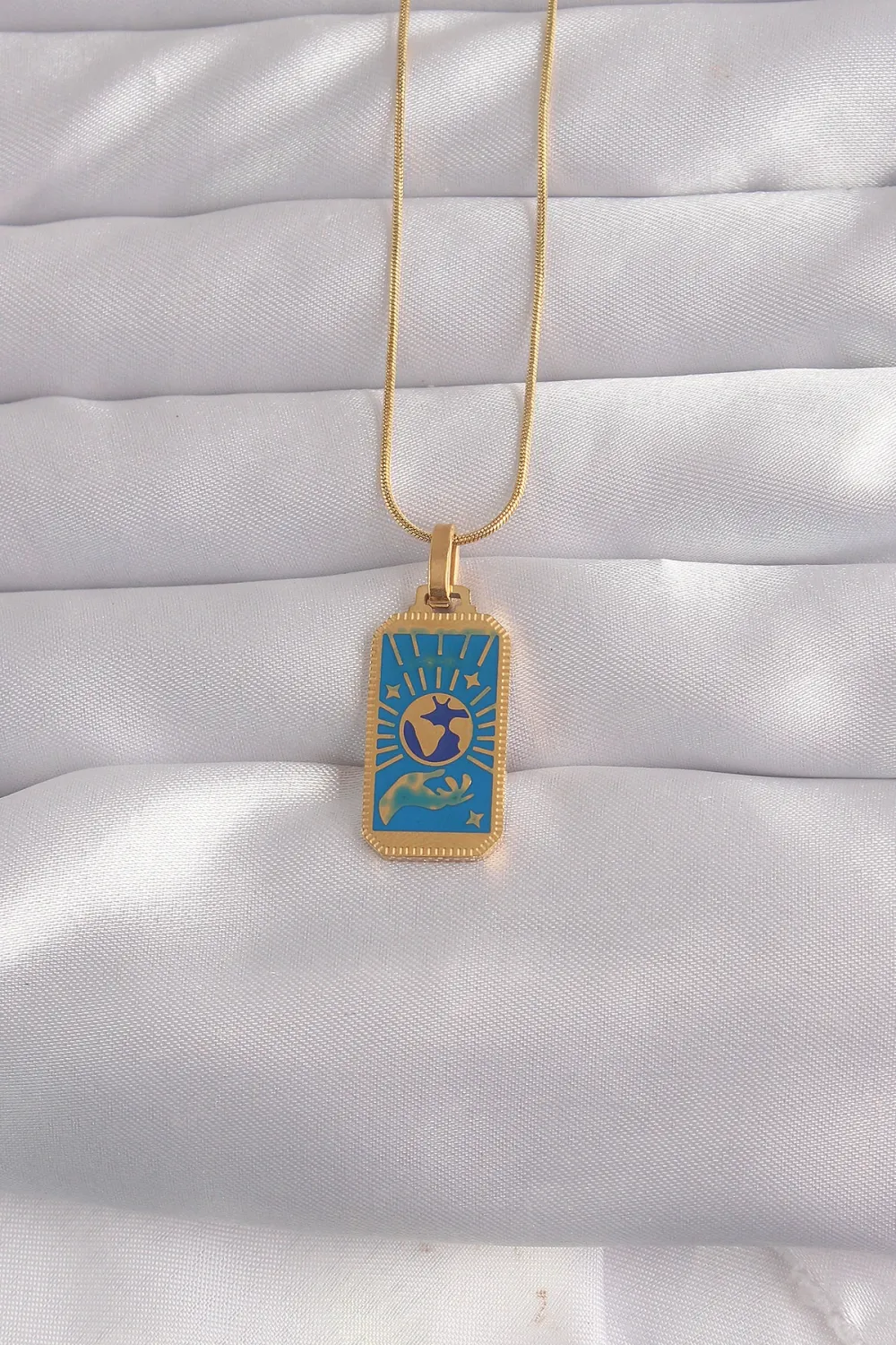 316L Çelik Gold Renk Mavi Mineli El Figür Tarot Kolye TJ-BKO9040