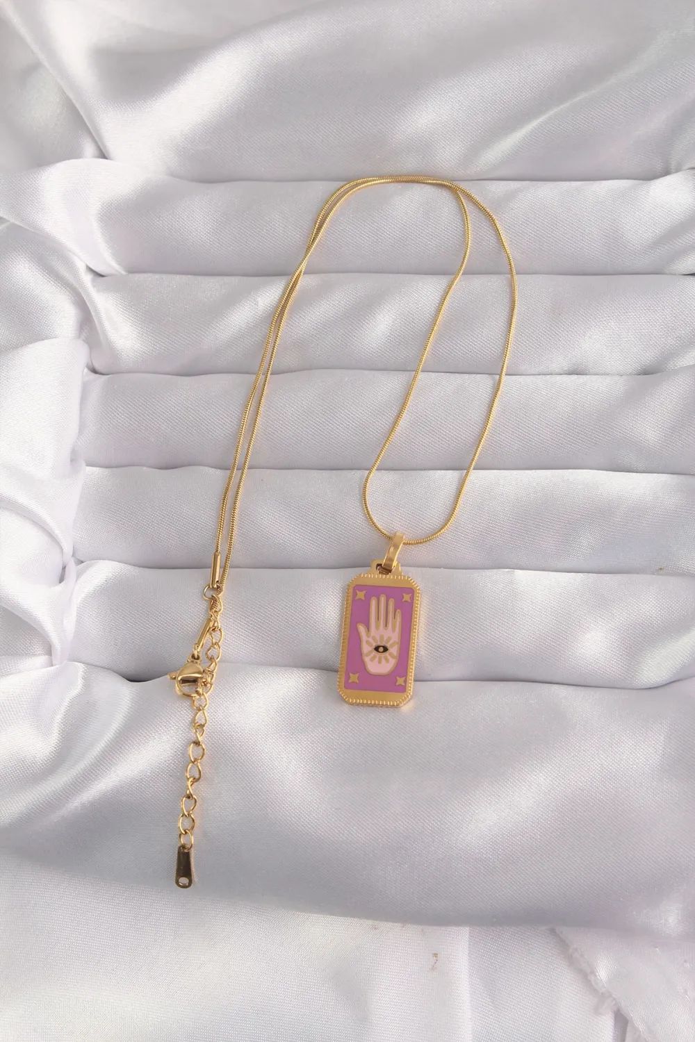 316L Çelik Gold Renk Mor Mineli El Figür Tarot Kolye TJ-BKO9034