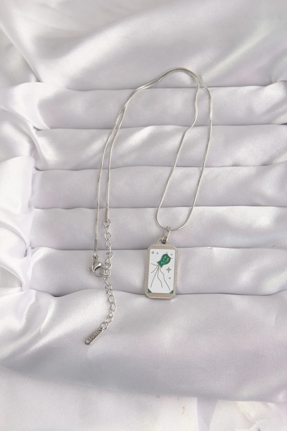316L Çelik Gümüş Renk Beyaz Mineli Tarot Kolye TJ-BKO9048