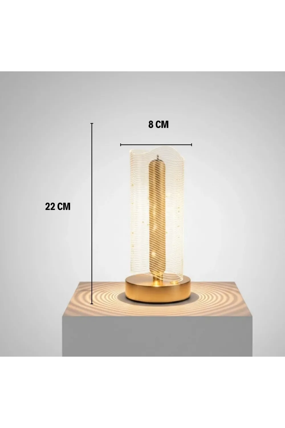 Dalgalı Silindirik Kristal Çizgili Model LED Masa Lambası – Gold Tabanlı, Dokunmatik, 3 Renk Işık Modlu, Şarjlı Modern Dekoratif Gece Lambası