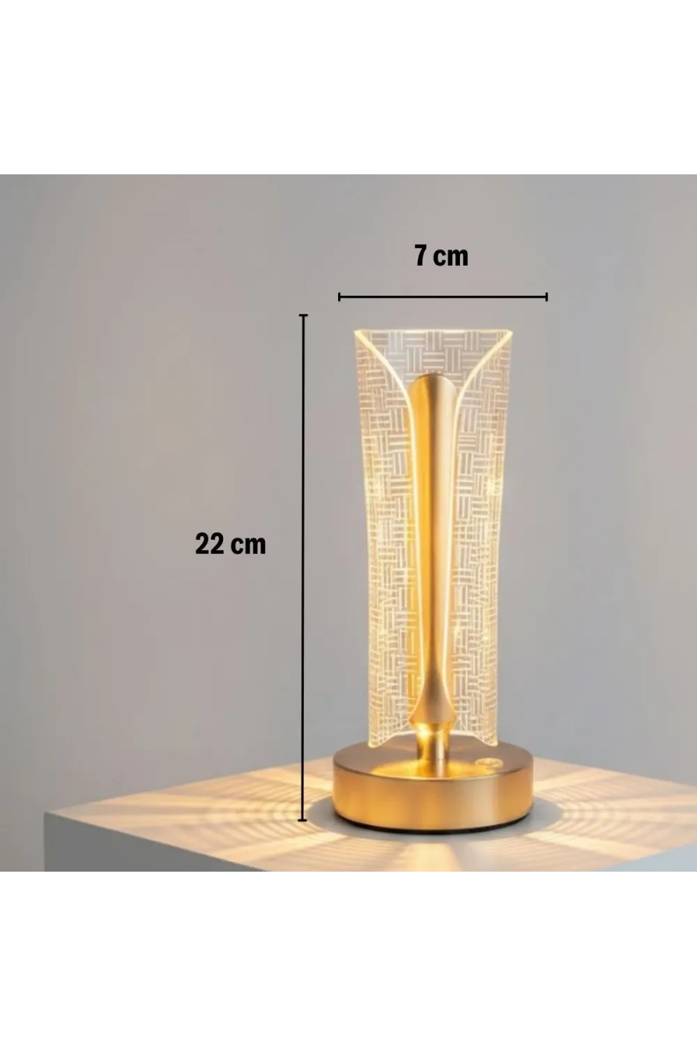İki Yandan Kavisli Silindirik Çizgi Model Kristal LED Masa Lambası – Dokunmatik, 3 Renk Işık Modlu, Şarjlı Dekoratif Gece Lambası