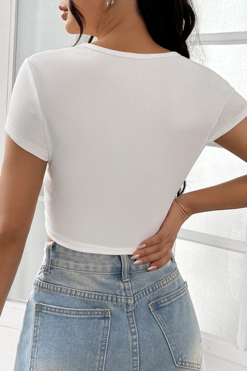 ieg™ Kadın Beyaz Yarım Kol Düz Yaka Crop Top Bluz