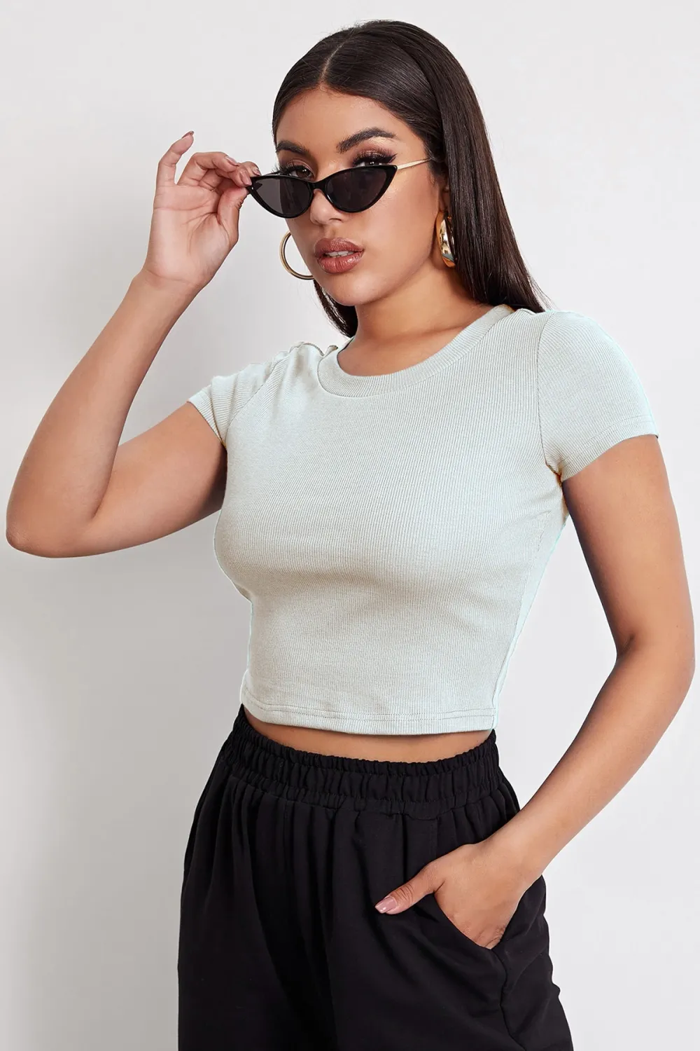 ieg™ Kadın Beyaz Yuvarlak Yaka Yarım Kol Crop Top Bluz