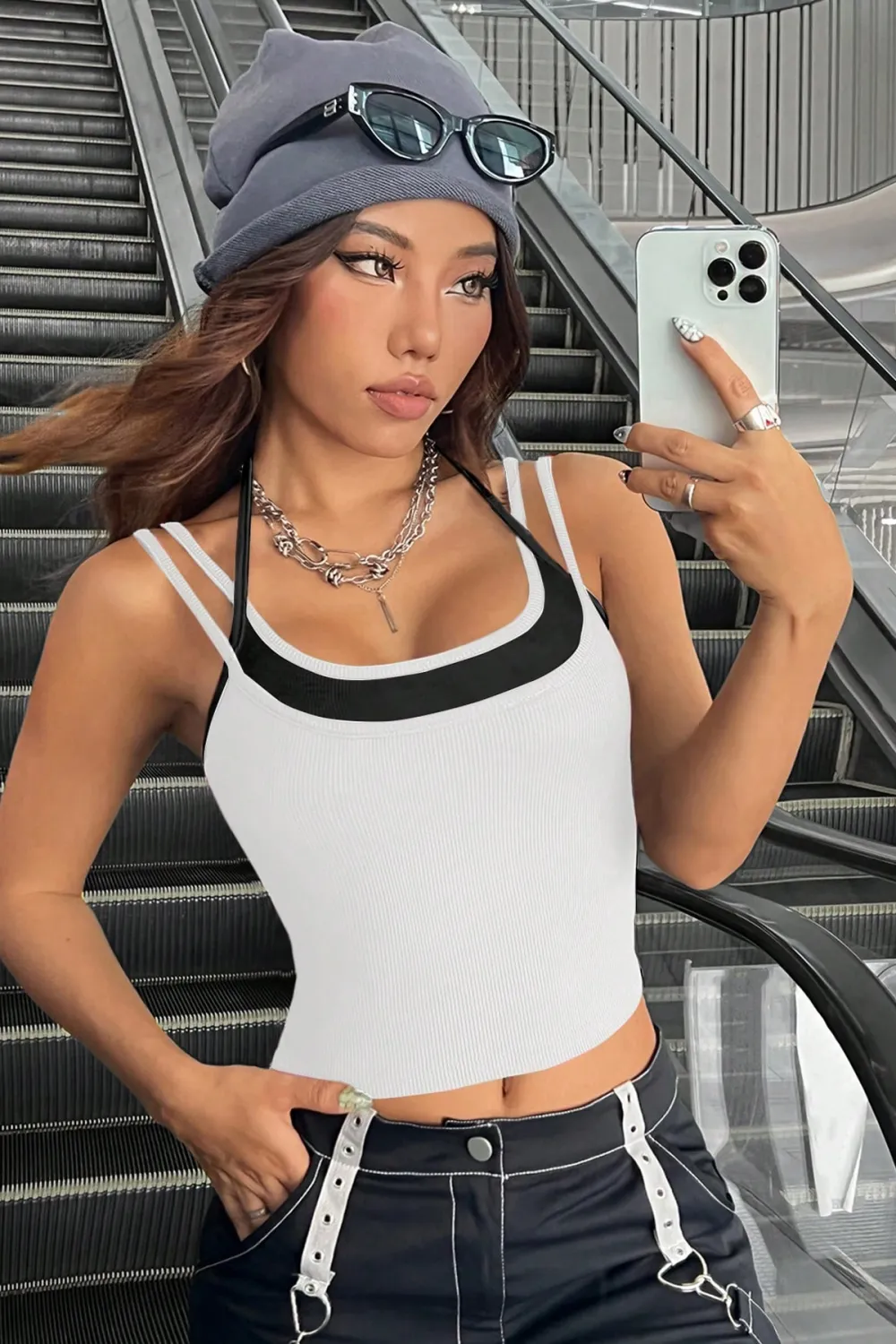 ieg™ Kadın Siyah Beyaz Çift Renk Çapraz Askılı Crop Top Bluz