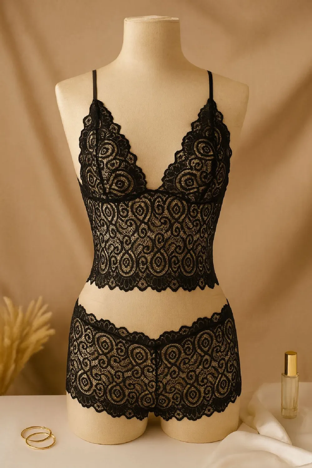 ieg™ Kadın Siyah Dantel Bralet Şort Takımı – Şık, Zarif ve Feminen İç Giyim