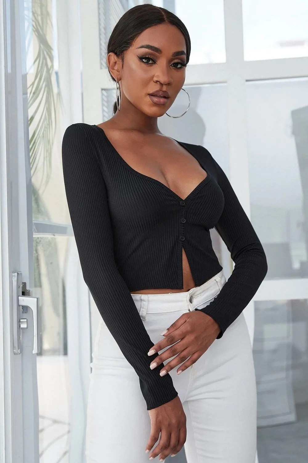 ieg™ Kadın Siyah Uzun Kollu Düğmeli Göğüs ve Göbek Dekolteli Crop Top Bluz