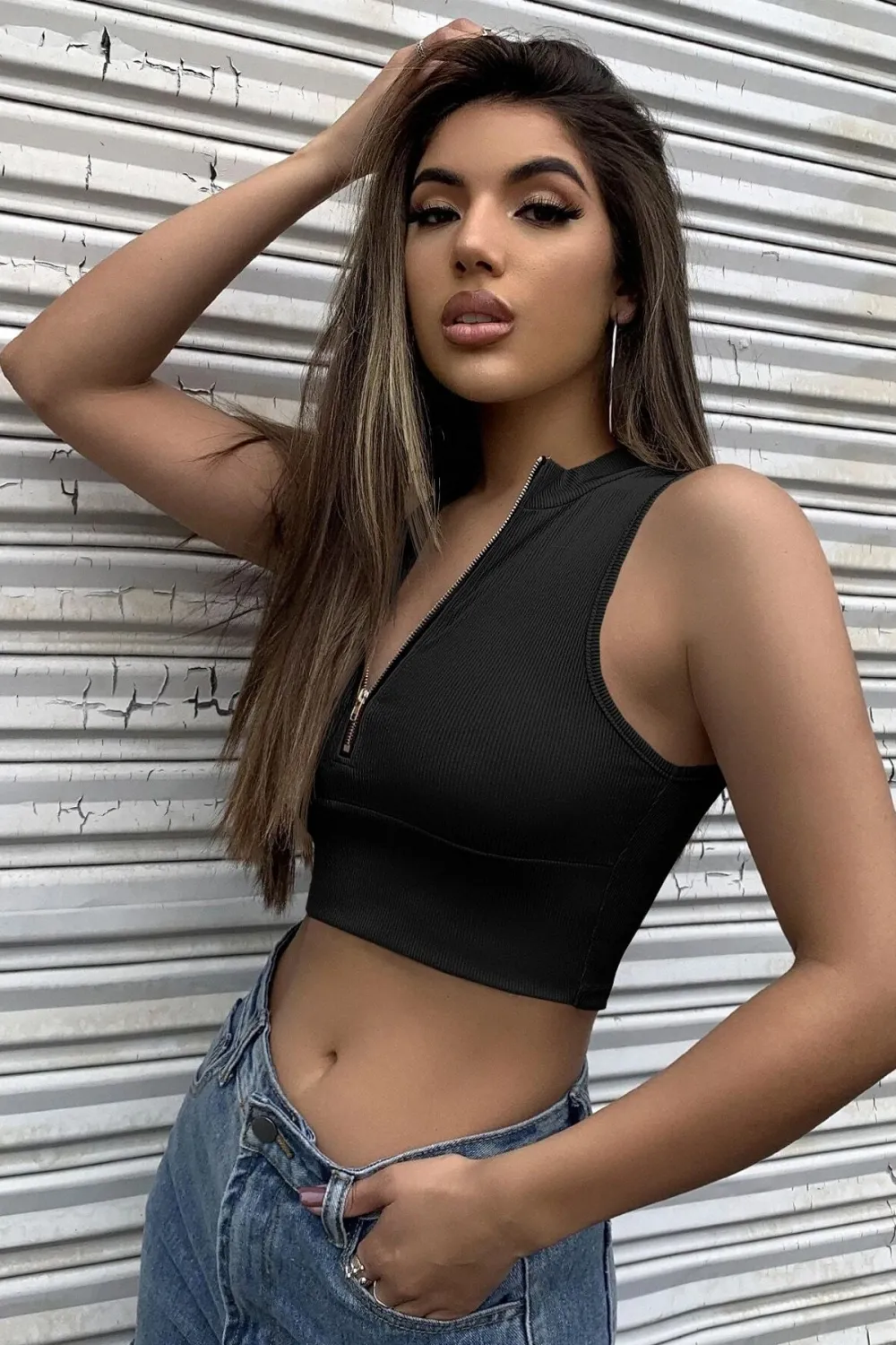 ieg™ Kadın Siyah Yarım Fermuarlı Sıfır Kol Crop Top Bluz