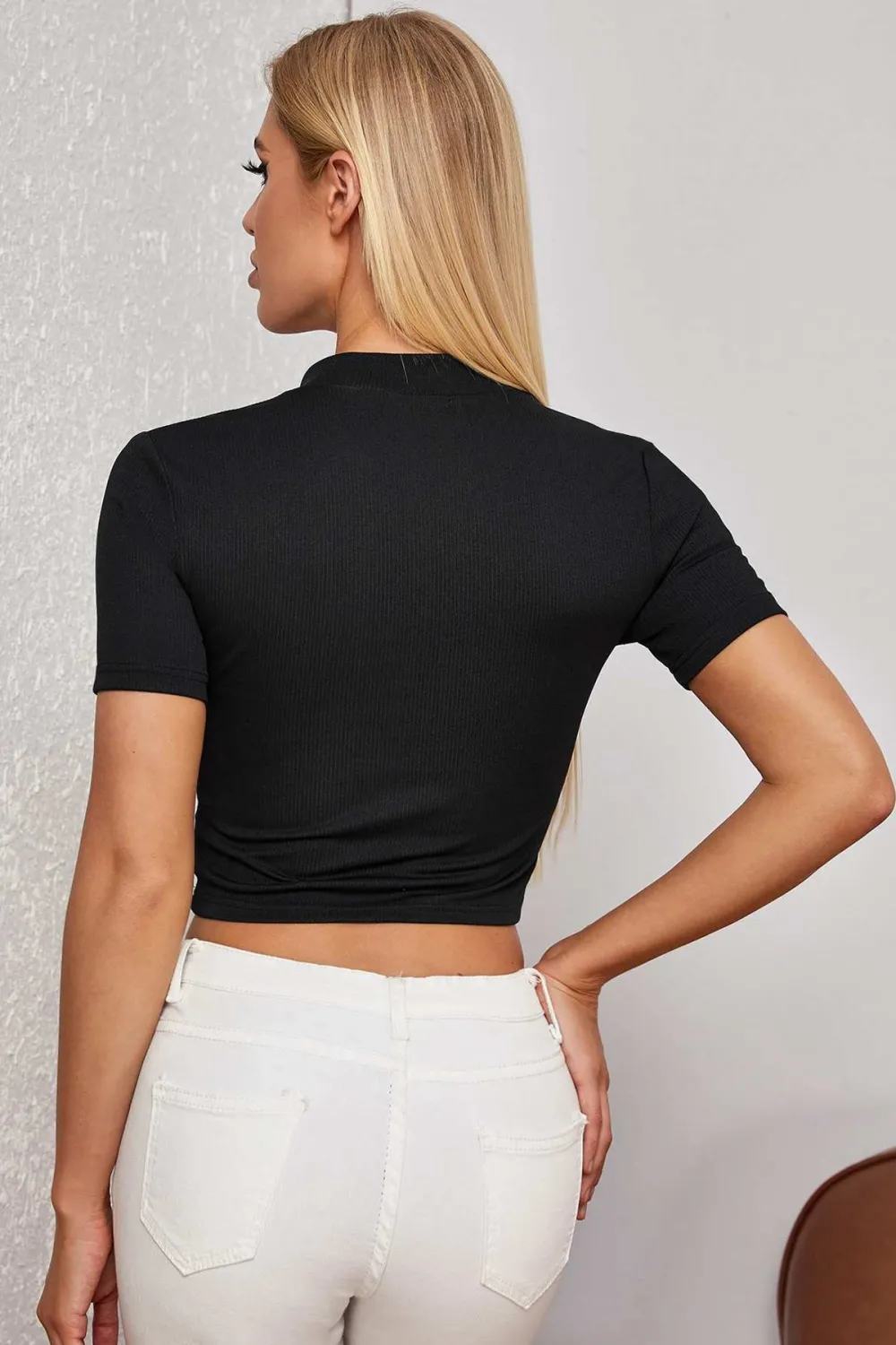 ieg™ Kadın Siyah Yarım Fermuarlı ve Kısa Kollu Crop Top Bluz