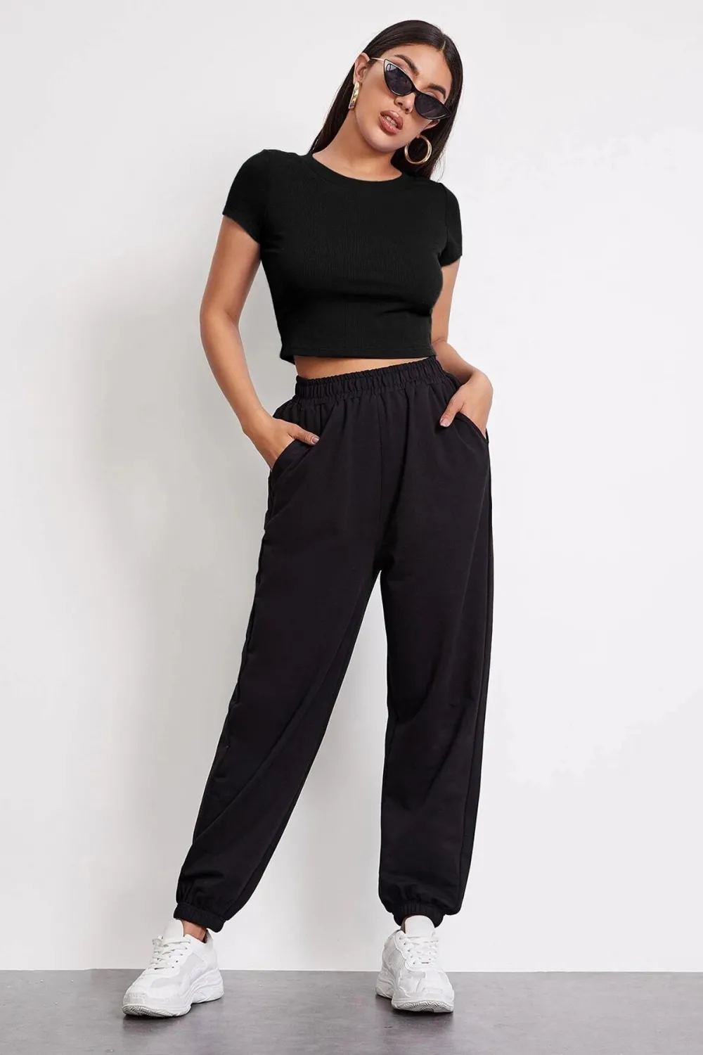 ieg™ Kadın Siyah Yuvarlak Yaka Yarım Kol Crop Top Bluz