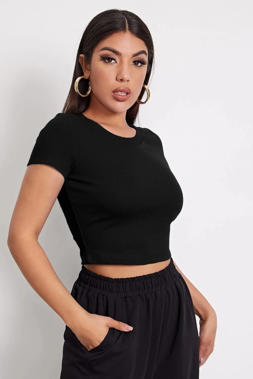 ieg™ Kadın Siyah Yuvarlak Yaka Yarım Kol Crop Top Bluz
