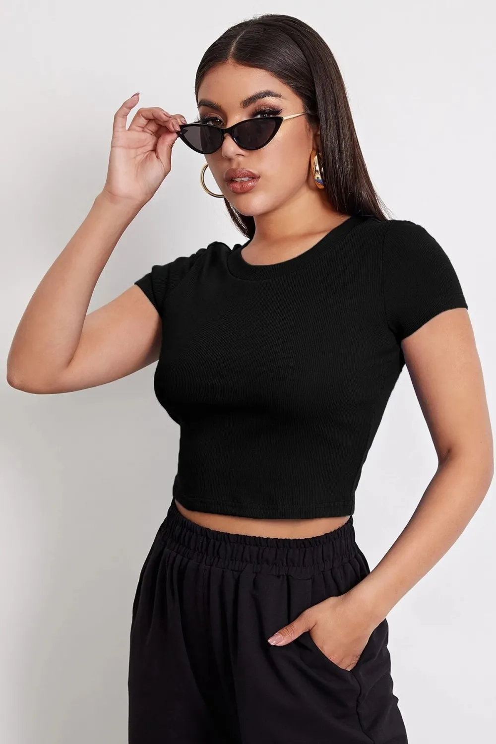 ieg™ Kadın Siyah Yuvarlak Yaka Yarım Kol Crop Top Bluz