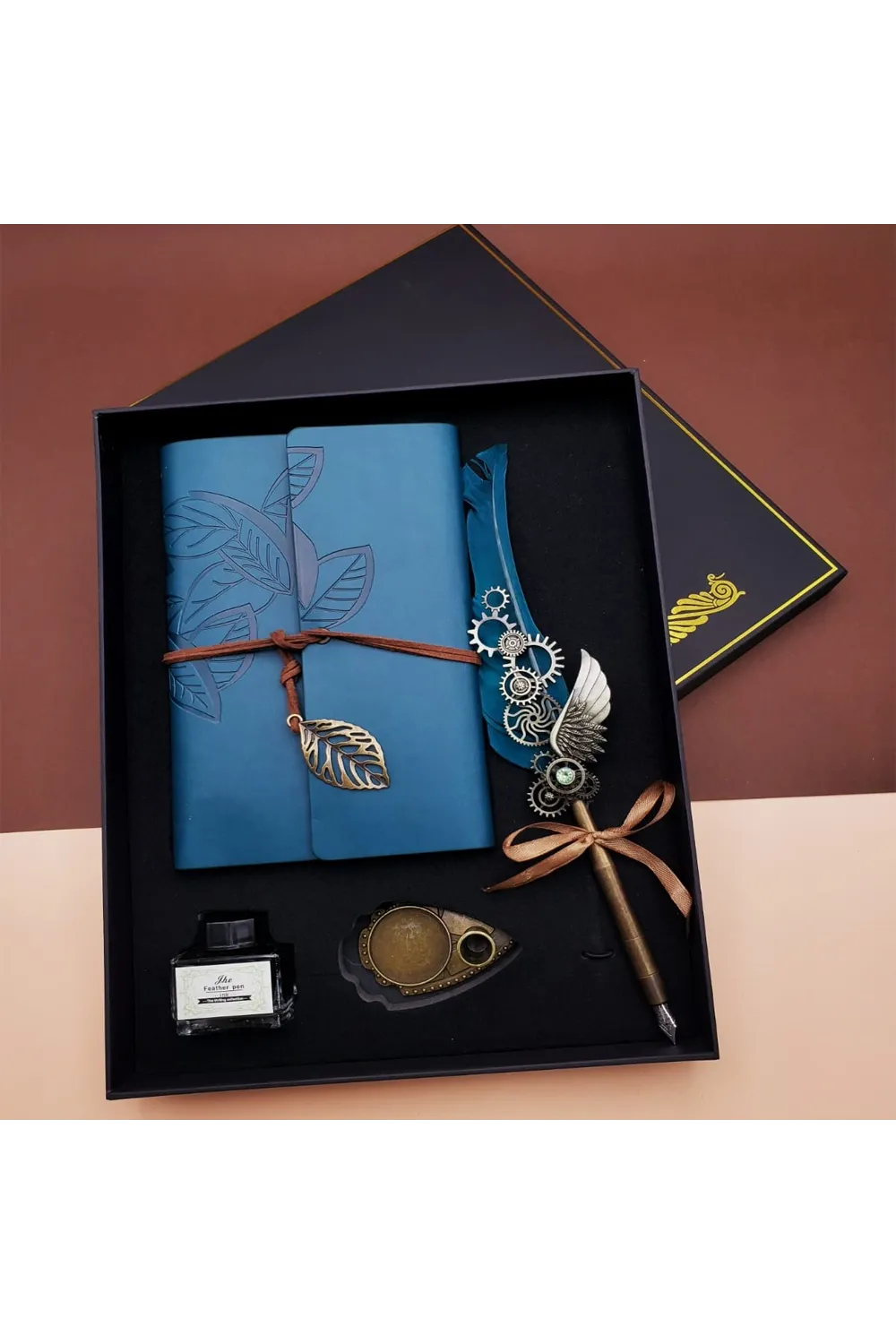 Kaligrafi Kalem Ve Vintage Tasarım Deri Defter Mavi
