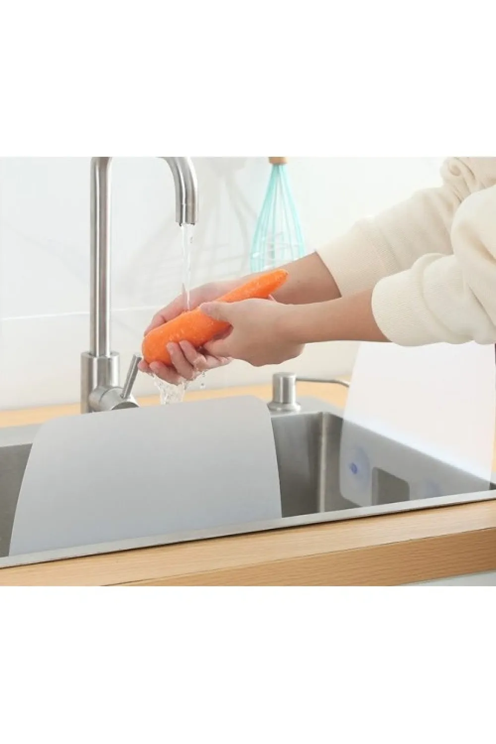 Lavabo ve Ocak Sıçrama Önleyici Vantuzlu Kalkan