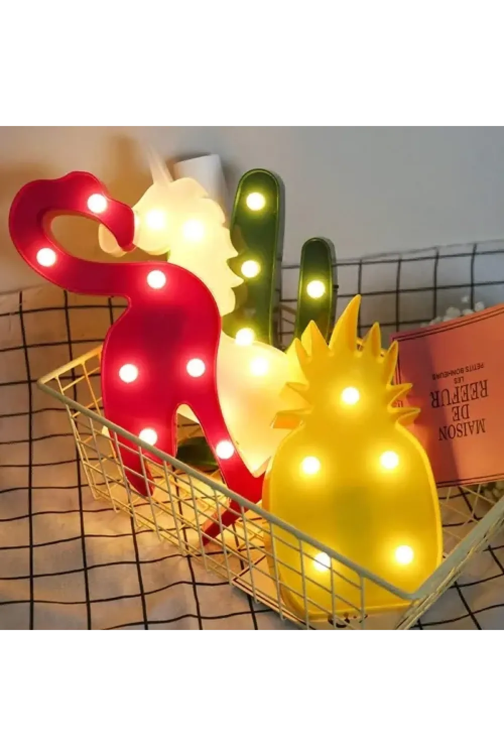 Led Işıklı Ananas Gece Lambası