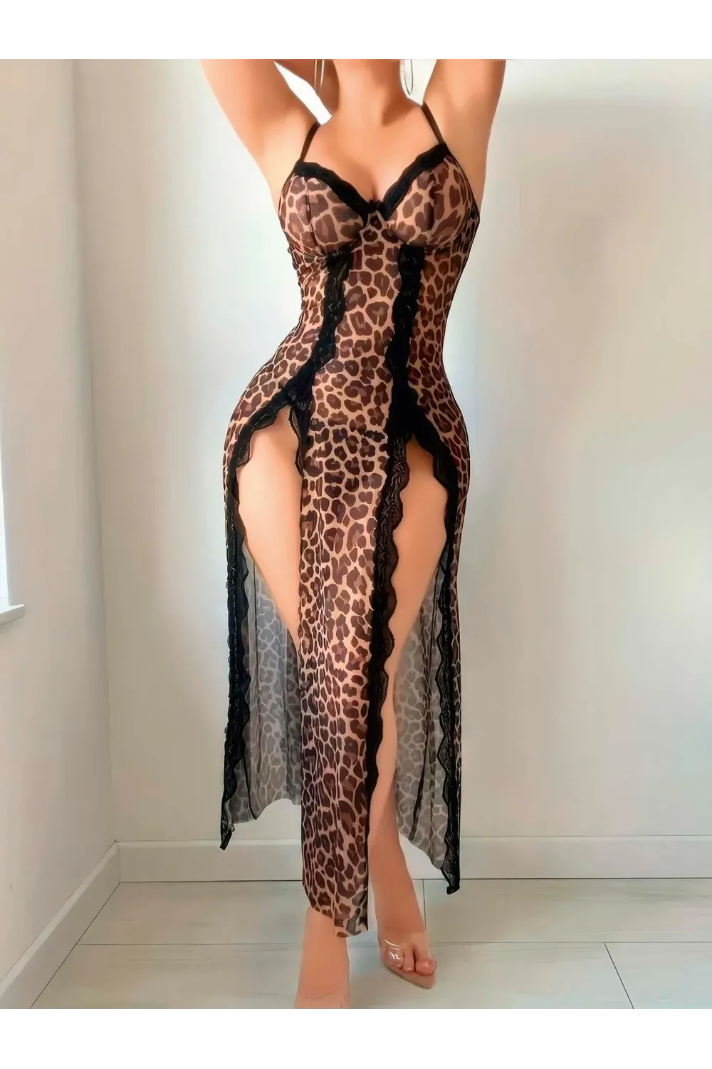 Leopar Desenli Yırtmaçlı Fantezi Uzun Gecelik