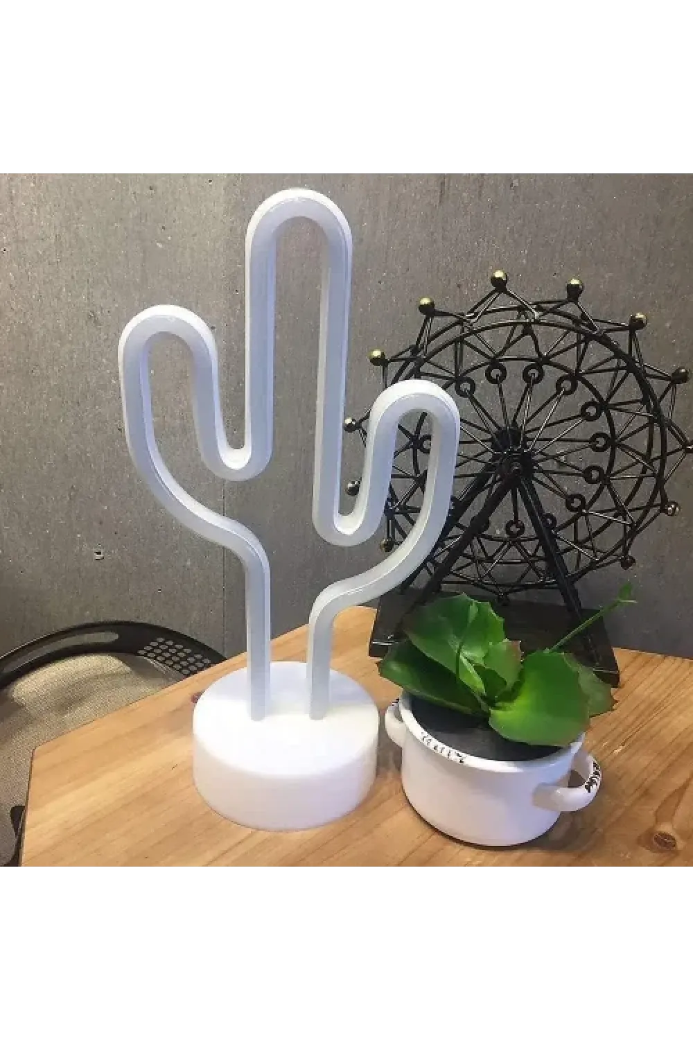 Neon Işıklı Kaktüs Masa Gece Lambası