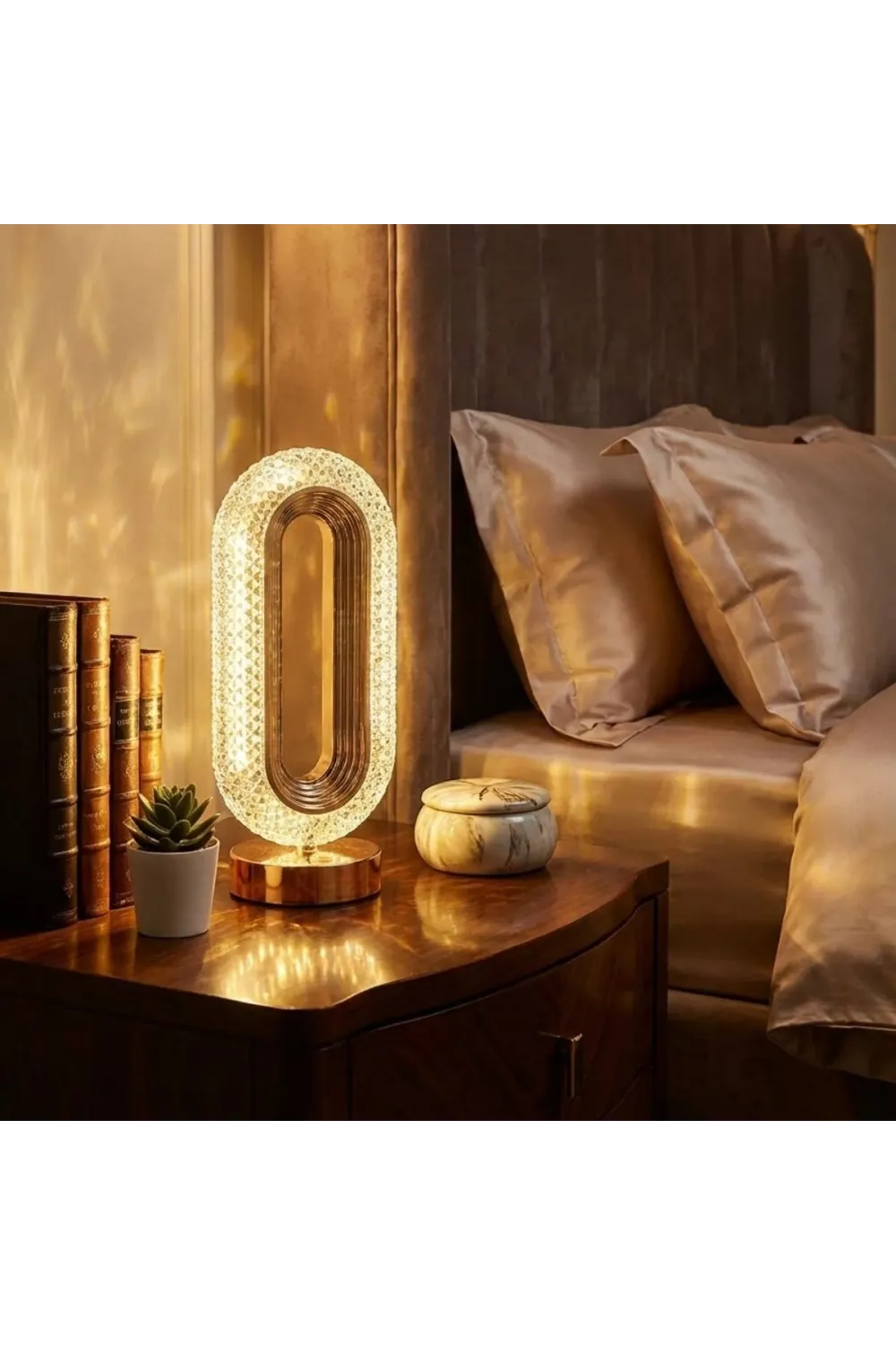 Oval Şeklinde Kristal LED Masa Lambası – Dokunmatik, 3 Renk Işık Modlu, Şarjlı Dekoratif Gece Lambası