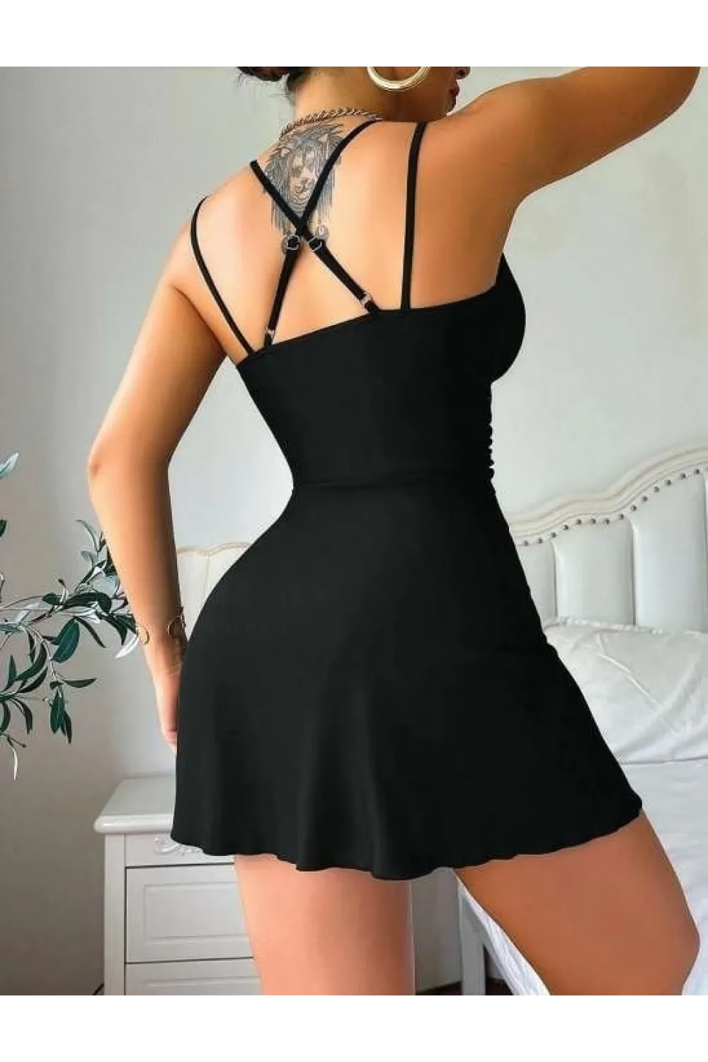 Özel Şık Tasarım Siyah Göğüs Dekolteli Yandan Bağlamalı Mini Club Elbisesi