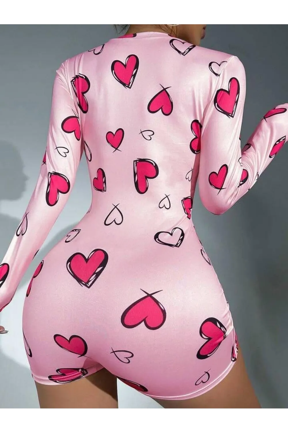Pamuklu Pembe Kalp Desenli Düğmeli Uzun Kol Tulum Pijama