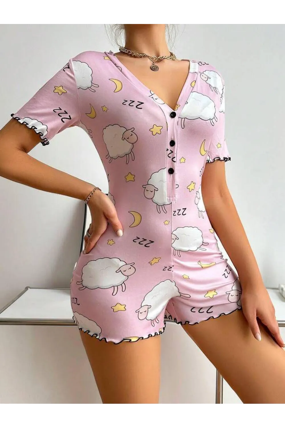 Pamuklu Pembe Kuzu Desenli Düğmeli Uzun Kol Tulum Pijama